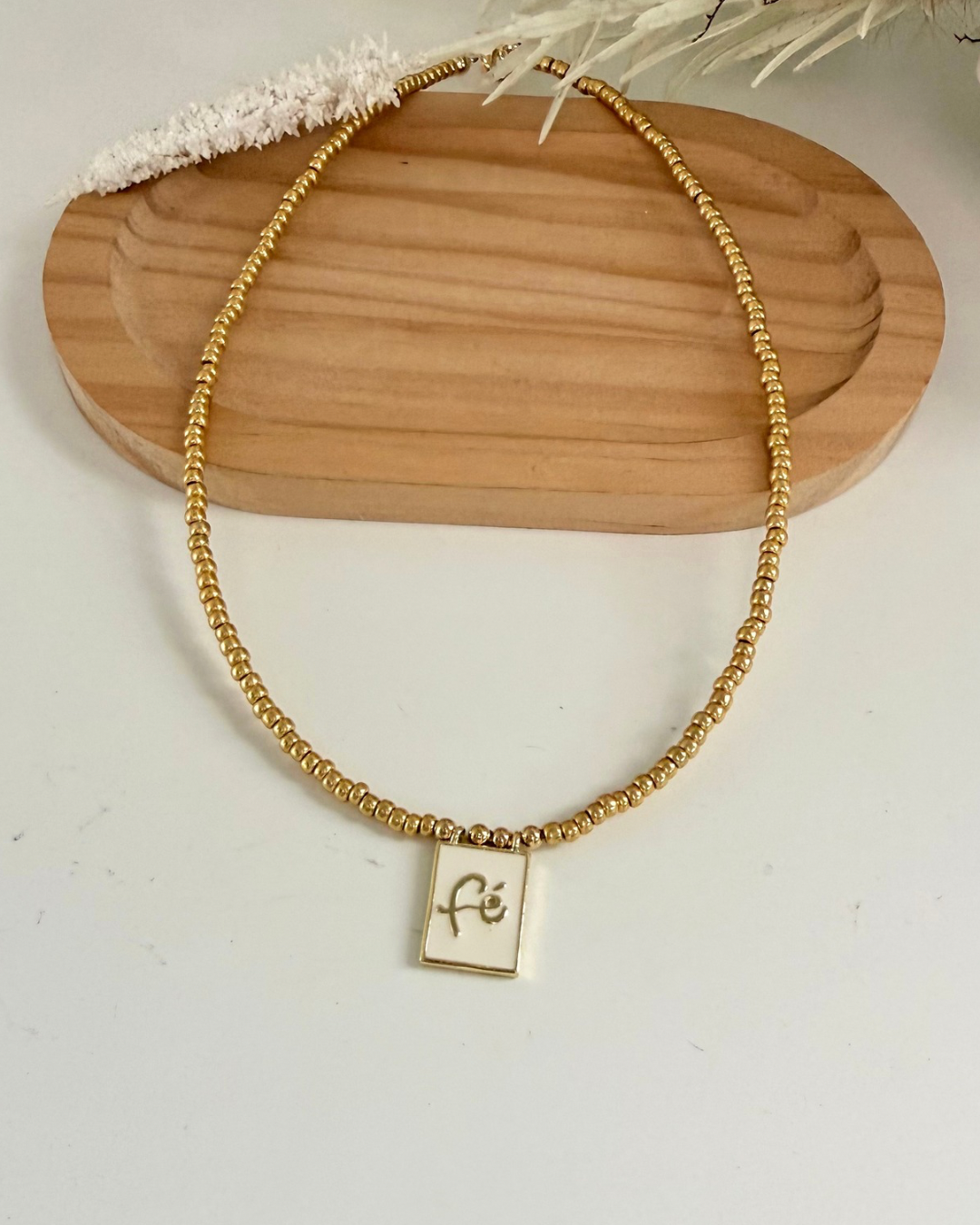 Collar Fé