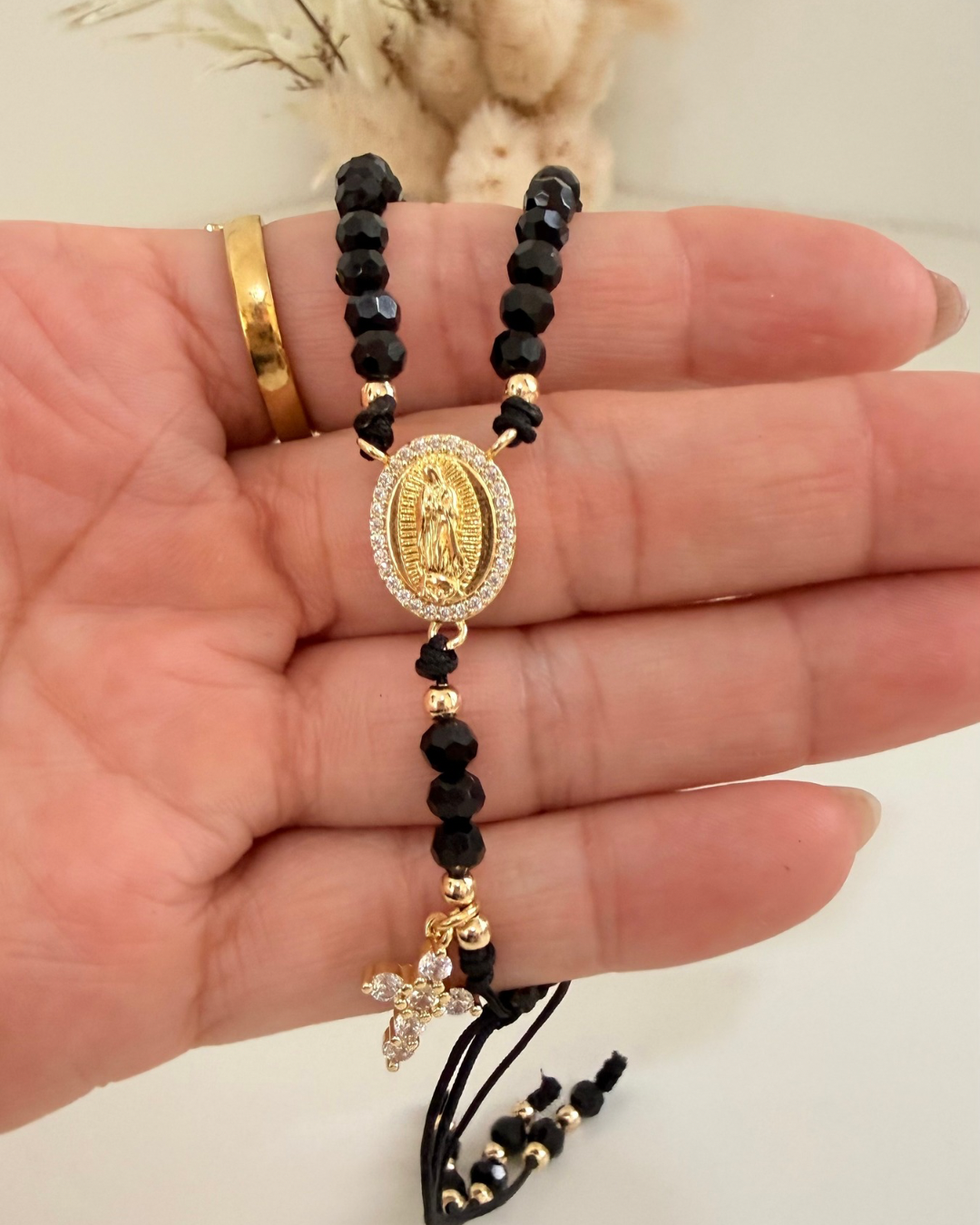 Rosario Pulsera en Hilo