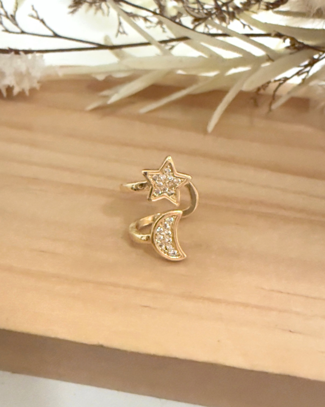 Luna y estrella earcuff