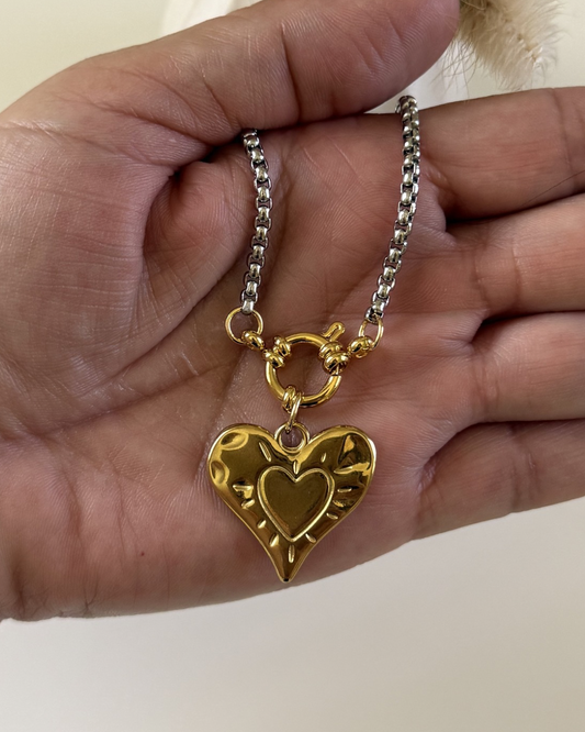 Cadena Amor
