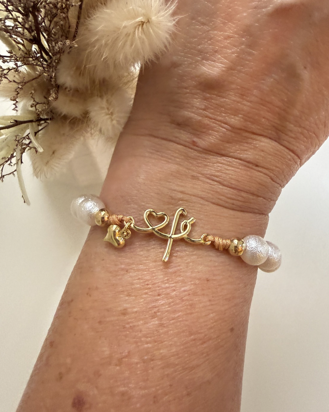 Pulsera fé en hilo