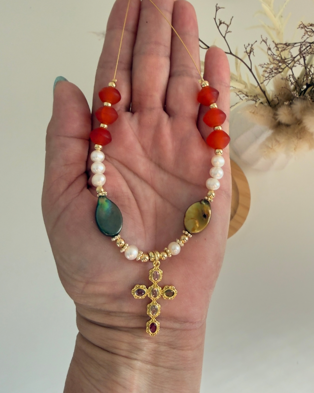 Collar con Cruz