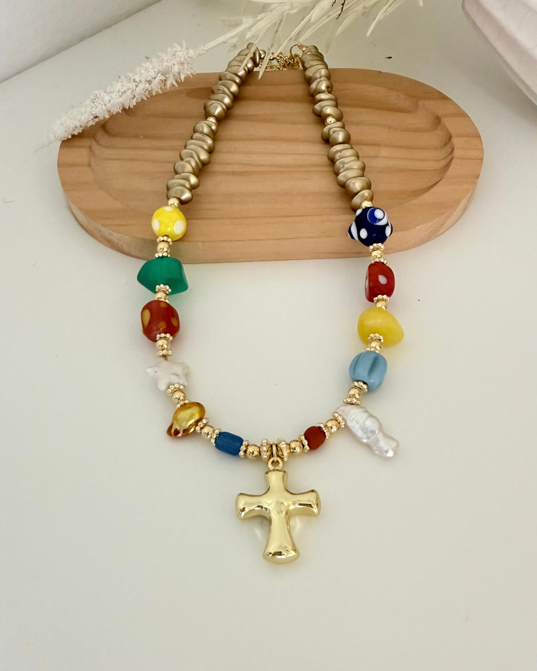 Collar Cruz dorada