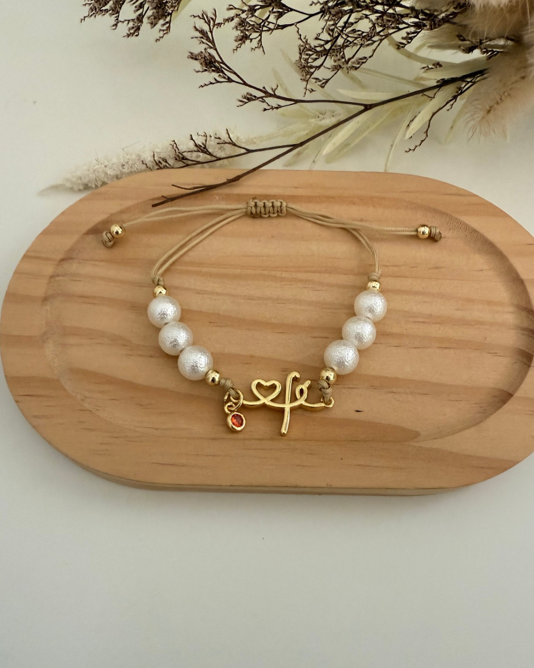 Pulsera fé en hilo
