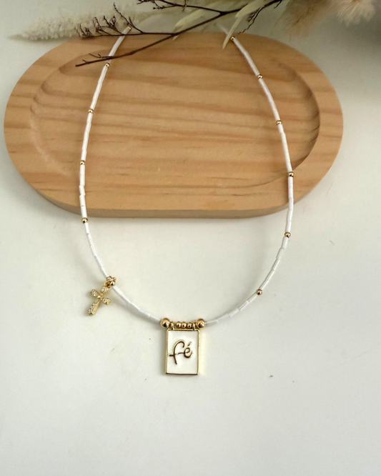Collares Fé